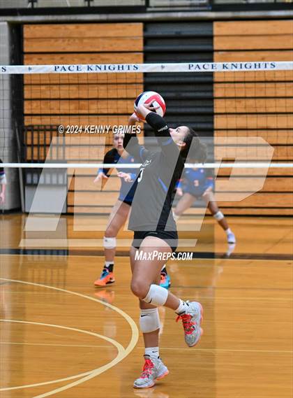 Thumbnail 1 in Mount Paran Christian vs. Columbus photogallery.