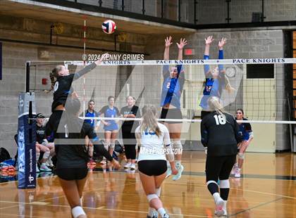 Thumbnail 3 in Mount Paran Christian vs. Columbus photogallery.