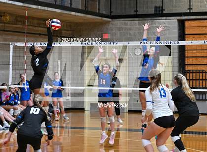 Thumbnail 3 in Mount Paran Christian vs. Columbus photogallery.