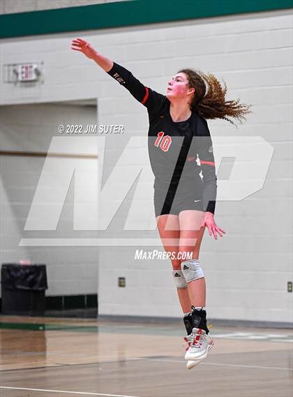 Thumbnail 3 in Three Rivers vs Schulenburg (UIL 2A Region 4 Semifinal Playoff) photogallery.