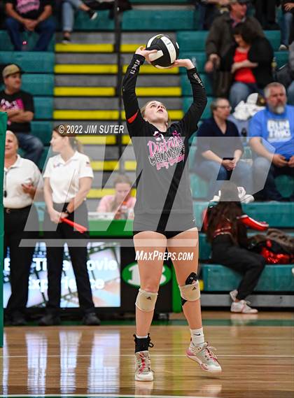 Thumbnail 1 in Three Rivers vs Schulenburg (UIL 2A Region 4 Semifinal Playoff) photogallery.