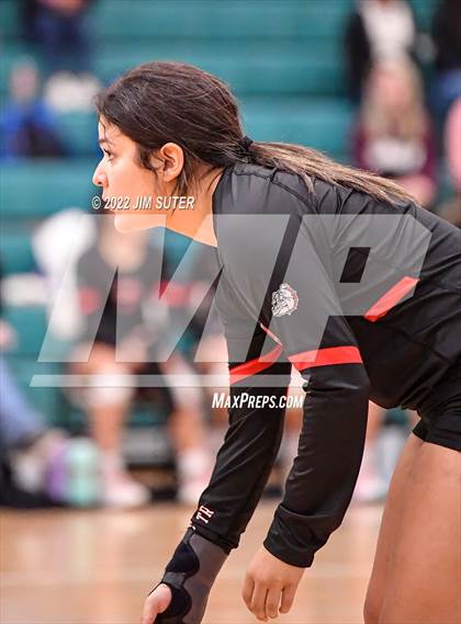 Thumbnail 3 in Three Rivers vs Schulenburg (UIL 2A Region 4 Semifinal Playoff) photogallery.
