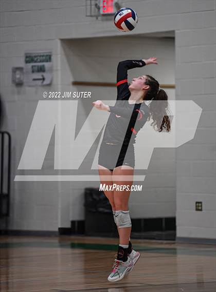 Thumbnail 2 in Three Rivers vs Schulenburg (UIL 2A Region 4 Semifinal Playoff) photogallery.