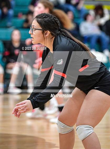 Thumbnail 3 in Three Rivers vs Schulenburg (UIL 2A Region 4 Semifinal Playoff) photogallery.