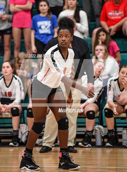 Thumbnail 3 in Three Rivers vs Schulenburg (UIL 2A Region 4 Semifinal Playoff) photogallery.