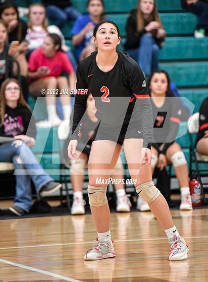 Thumbnail 1 in Three Rivers vs Schulenburg (UIL 2A Region 4 Semifinal Playoff) photogallery.