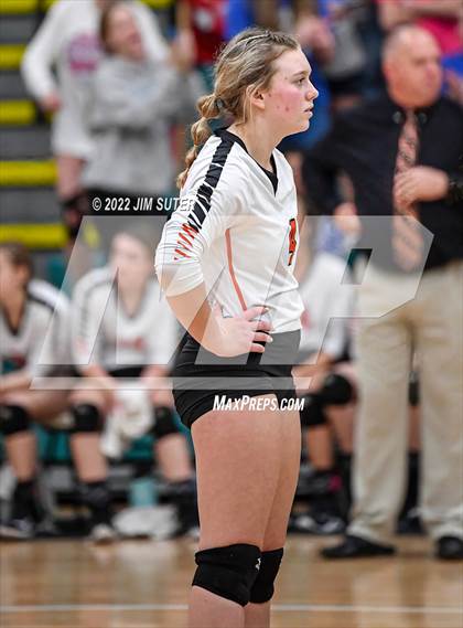 Thumbnail 1 in Three Rivers vs Schulenburg (UIL 2A Region 4 Semifinal Playoff) photogallery.