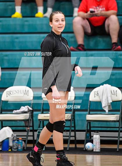 Thumbnail 3 in Three Rivers vs Schulenburg (UIL 2A Region 4 Semifinal Playoff) photogallery.