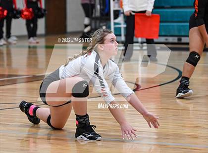 Thumbnail 1 in Three Rivers vs Schulenburg (UIL 2A Region 4 Semifinal Playoff) photogallery.