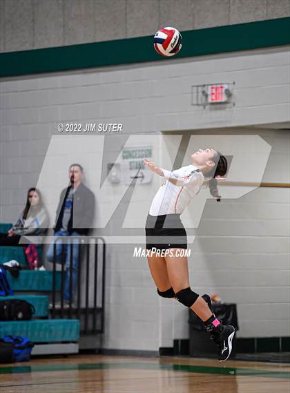 Thumbnail 3 in Three Rivers vs Schulenburg (UIL 2A Region 4 Semifinal Playoff) photogallery.