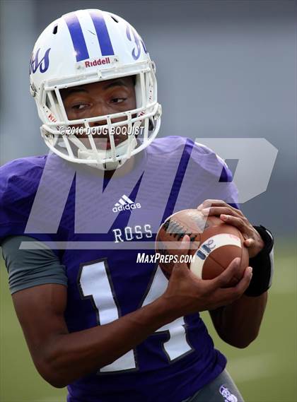 Thumbnail 2 in Lima @ Fremont Ross photogallery.