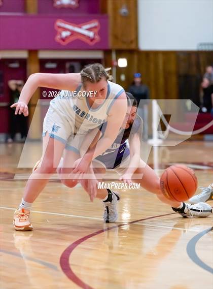 Thumbnail 3 in Catholic Central vs. Indian River (NYSPHSAA Class A Round 1) photogallery.