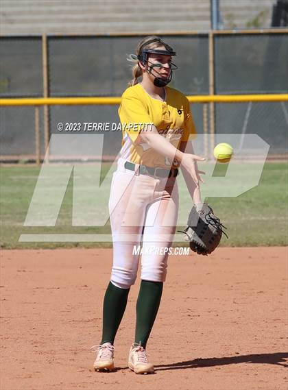 Thumbnail 2 in Flagstaff vs Horizon (Desert Mountain Invitational) photogallery.