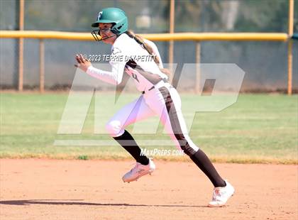 Thumbnail 2 in Flagstaff vs Horizon (Desert Mountain Invitational) photogallery.