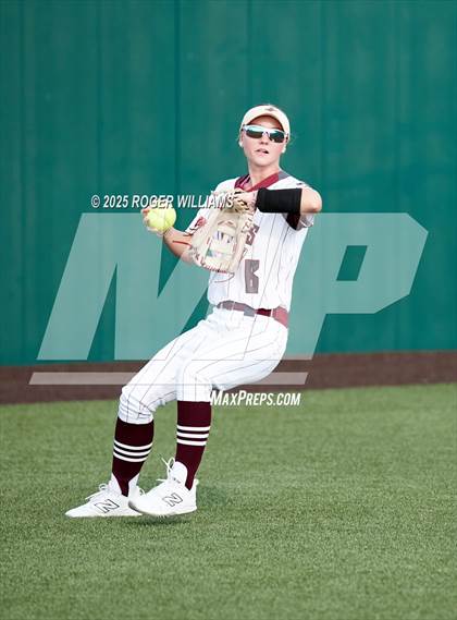 Thumbnail 3 in Southmoore vs Jenks <b> Wrong Season </B> photogallery.