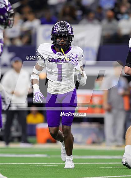 Thumbnail 1 in Paetow vs. College Station (UIL Football 5A D1 Finals) photogallery.