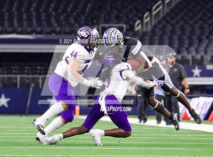 Thumbnail 3 in Paetow vs. College Station (UIL Football 5A D1 Finals) photogallery.