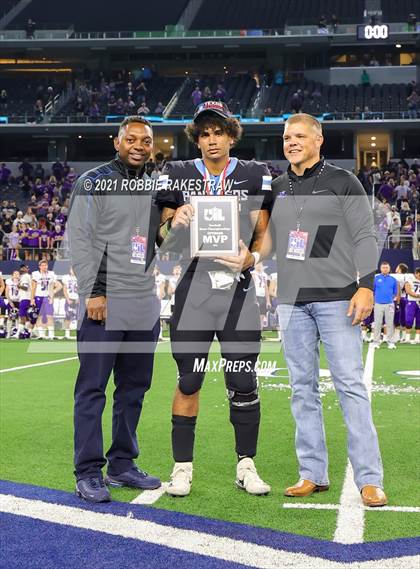 Thumbnail 2 in Paetow vs. College Station (UIL Football 5A D1 Finals) photogallery.