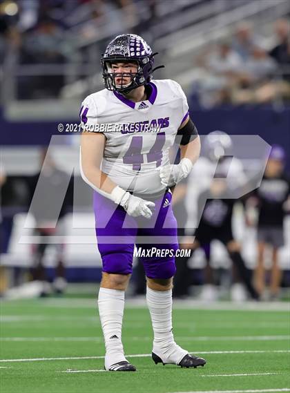 Thumbnail 2 in Paetow vs. College Station (UIL Football 5A D1 Finals) photogallery.