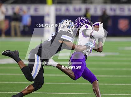 Thumbnail 1 in Paetow vs. College Station (UIL Football 5A D1 Finals) photogallery.