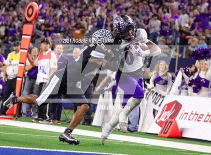 Thumbnail 3 in Paetow vs. College Station (UIL Football 5A D1 Finals) photogallery.