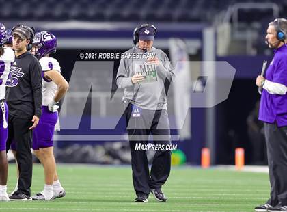 Thumbnail 2 in Paetow vs. College Station (UIL Football 5A D1 Finals) photogallery.