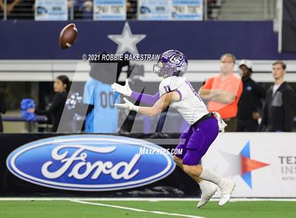 Thumbnail 3 in Paetow vs. College Station (UIL Football 5A D1 Finals) photogallery.