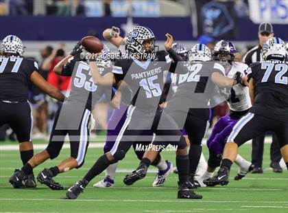 Thumbnail 2 in Paetow vs. College Station (UIL Football 5A D1 Finals) photogallery.