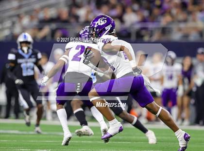 Thumbnail 1 in Paetow vs. College Station (UIL Football 5A D1 Finals) photogallery.