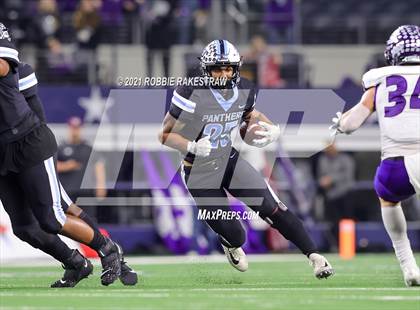Thumbnail 1 in Paetow vs. College Station (UIL Football 5A D1 Finals) photogallery.