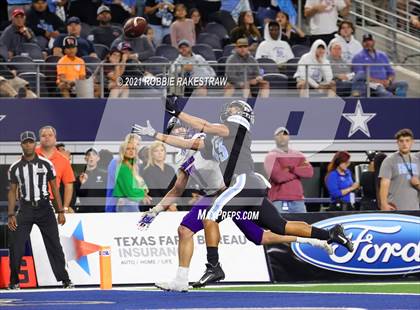 Thumbnail 1 in Paetow vs. College Station (UIL Football 5A D1 Finals) photogallery.