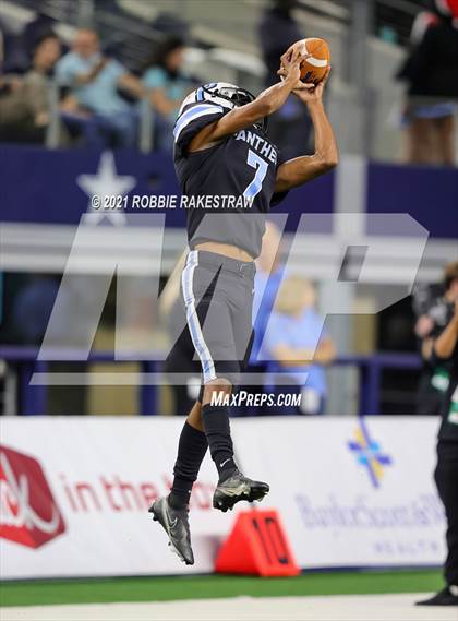 Thumbnail 1 in Paetow vs. College Station (UIL Football 5A D1 Finals) photogallery.