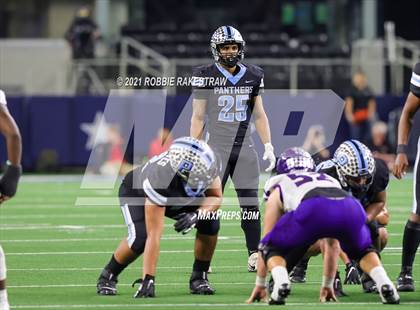Thumbnail 2 in Paetow vs. College Station (UIL Football 5A D1 Finals) photogallery.