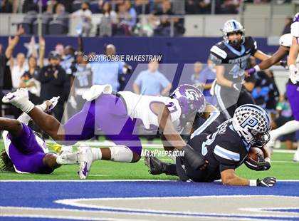 Thumbnail 3 in Paetow vs. College Station (UIL Football 5A D1 Finals) photogallery.