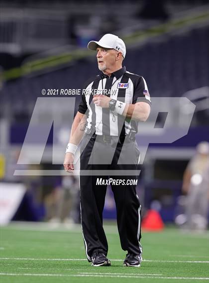 Thumbnail 3 in Paetow vs. College Station (UIL Football 5A D1 Finals) photogallery.