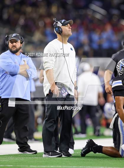 Thumbnail 2 in Paetow vs. College Station (UIL Football 5A D1 Finals) photogallery.