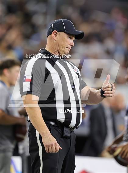 Thumbnail 3 in Paetow vs. College Station (UIL Football 5A D1 Finals) photogallery.