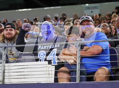 Thumbnail 1 in Paetow vs. College Station (UIL Football 5A D1 Finals) photogallery.
