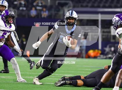 Thumbnail 1 in Paetow vs. College Station (UIL Football 5A D1 Finals) photogallery.