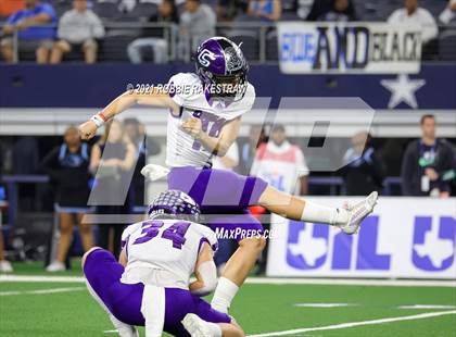 Thumbnail 3 in Paetow vs. College Station (UIL Football 5A D1 Finals) photogallery.