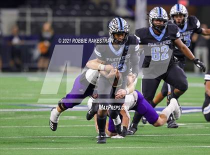 Thumbnail 3 in Paetow vs. College Station (UIL Football 5A D1 Finals) photogallery.
