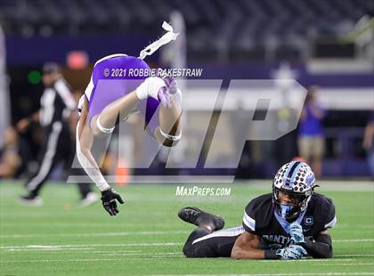 Thumbnail 3 in Paetow vs. College Station (UIL Football 5A D1 Finals) photogallery.