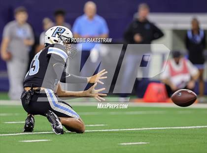 Thumbnail 3 in Paetow vs. College Station (UIL Football 5A D1 Finals) photogallery.