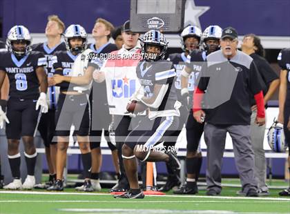 Thumbnail 3 in Paetow vs. College Station (UIL Football 5A D1 Finals) photogallery.