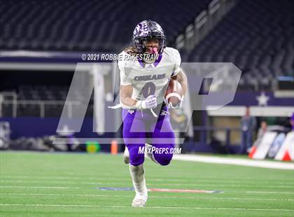Thumbnail 3 in Paetow vs. College Station (UIL Football 5A D1 Finals) photogallery.