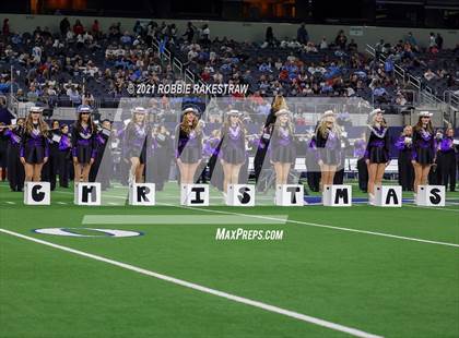 Thumbnail 3 in Paetow vs. College Station (UIL Football 5A D1 Finals) photogallery.