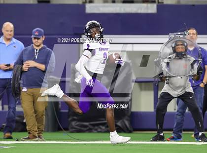 Thumbnail 2 in Paetow vs. College Station (UIL Football 5A D1 Finals) photogallery.