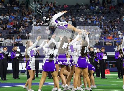 Thumbnail 2 in Paetow vs. College Station (UIL Football 5A D1 Finals) photogallery.