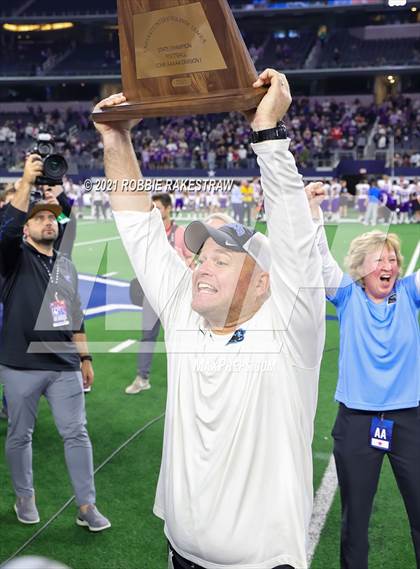 Thumbnail 3 in Paetow vs. College Station (UIL Football 5A D1 Finals) photogallery.