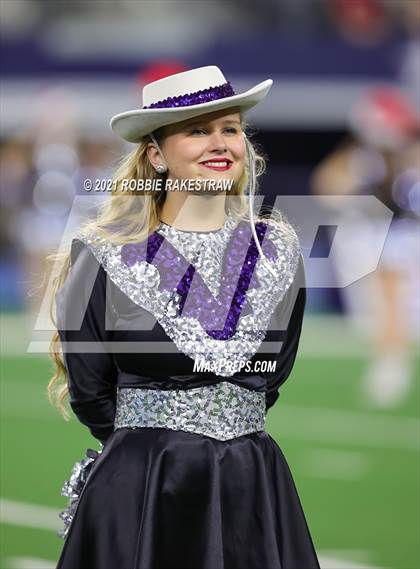 Thumbnail 2 in Paetow vs. College Station (UIL Football 5A D1 Finals) photogallery.